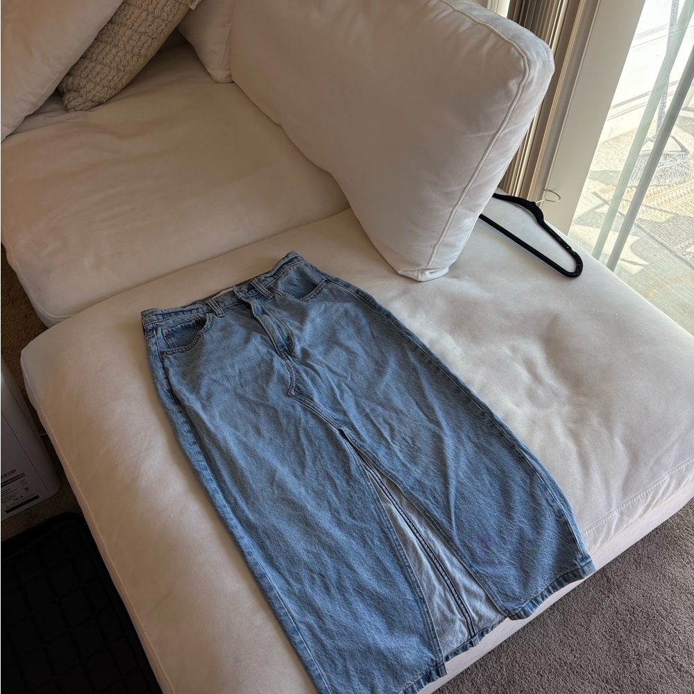 Abercrombie & Fitch Light Blue Denim skirt with front slit